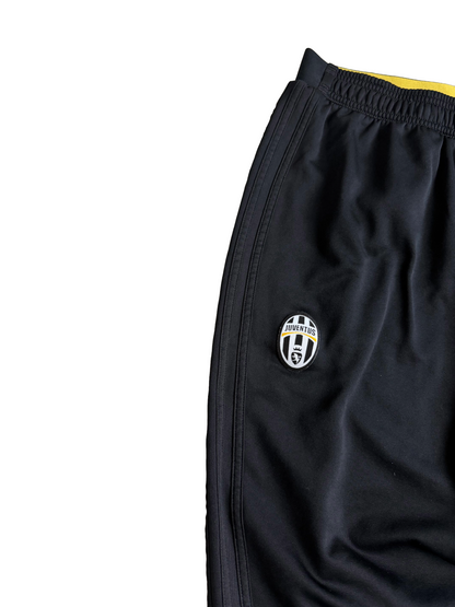 Juventus Tracksuit (L)