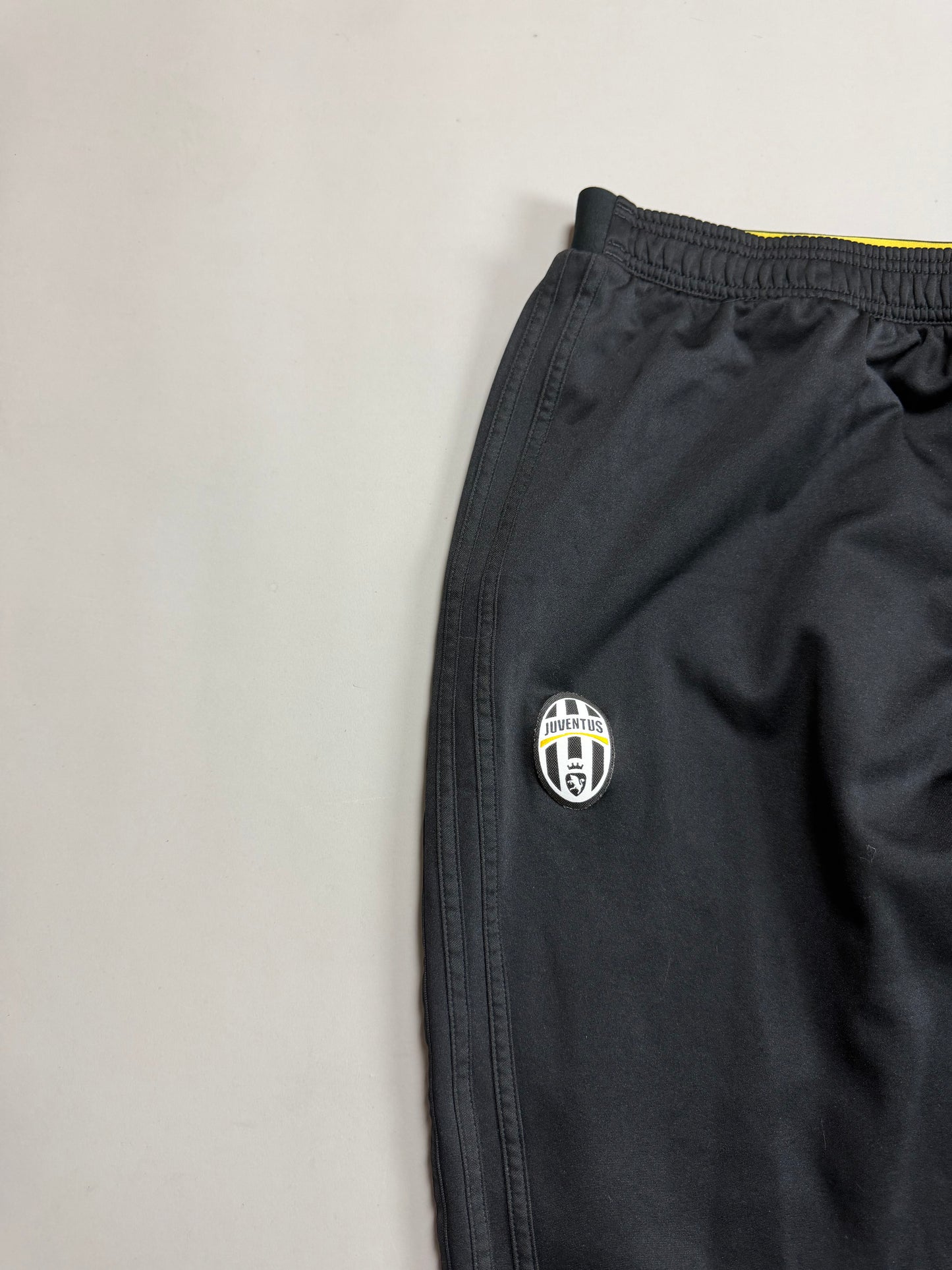 Juventus Tracksuit (L)