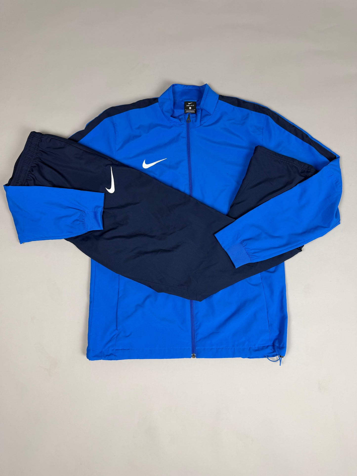 Nike Tracksuit (L)